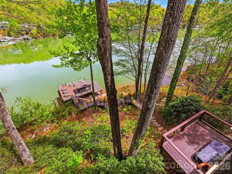 402 Holmstead Drive Lake Lure NC 28746
