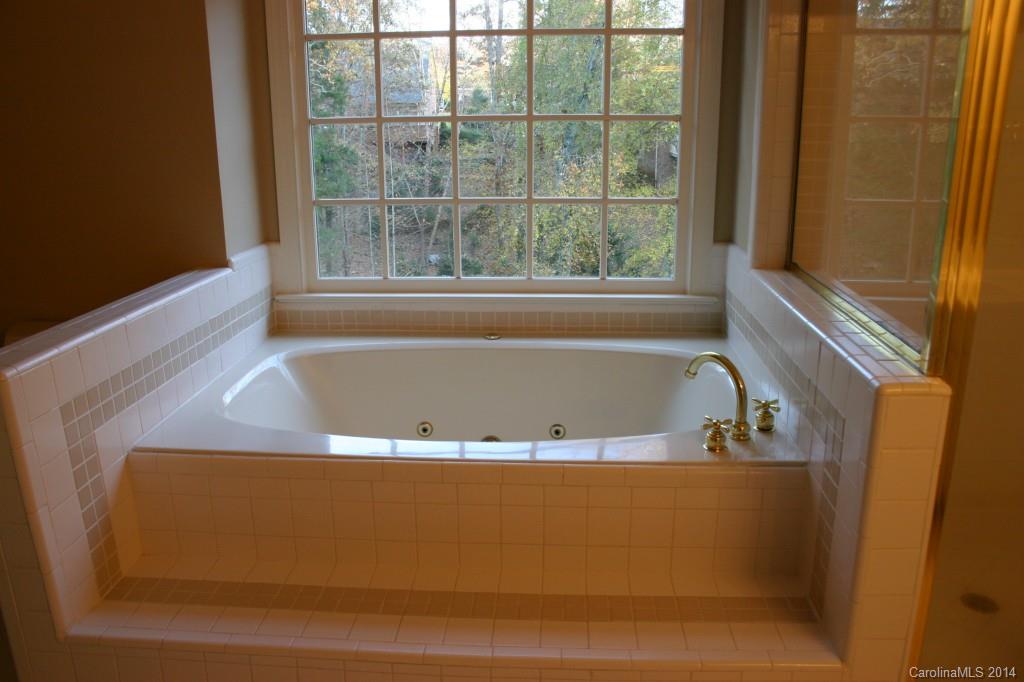 5304 Chiltern Hills Trail Charlotte NC 28215