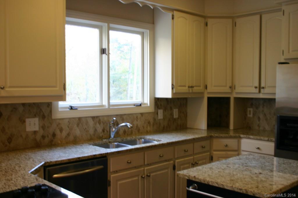 5304 Chiltern Hills Trail Charlotte NC 28215