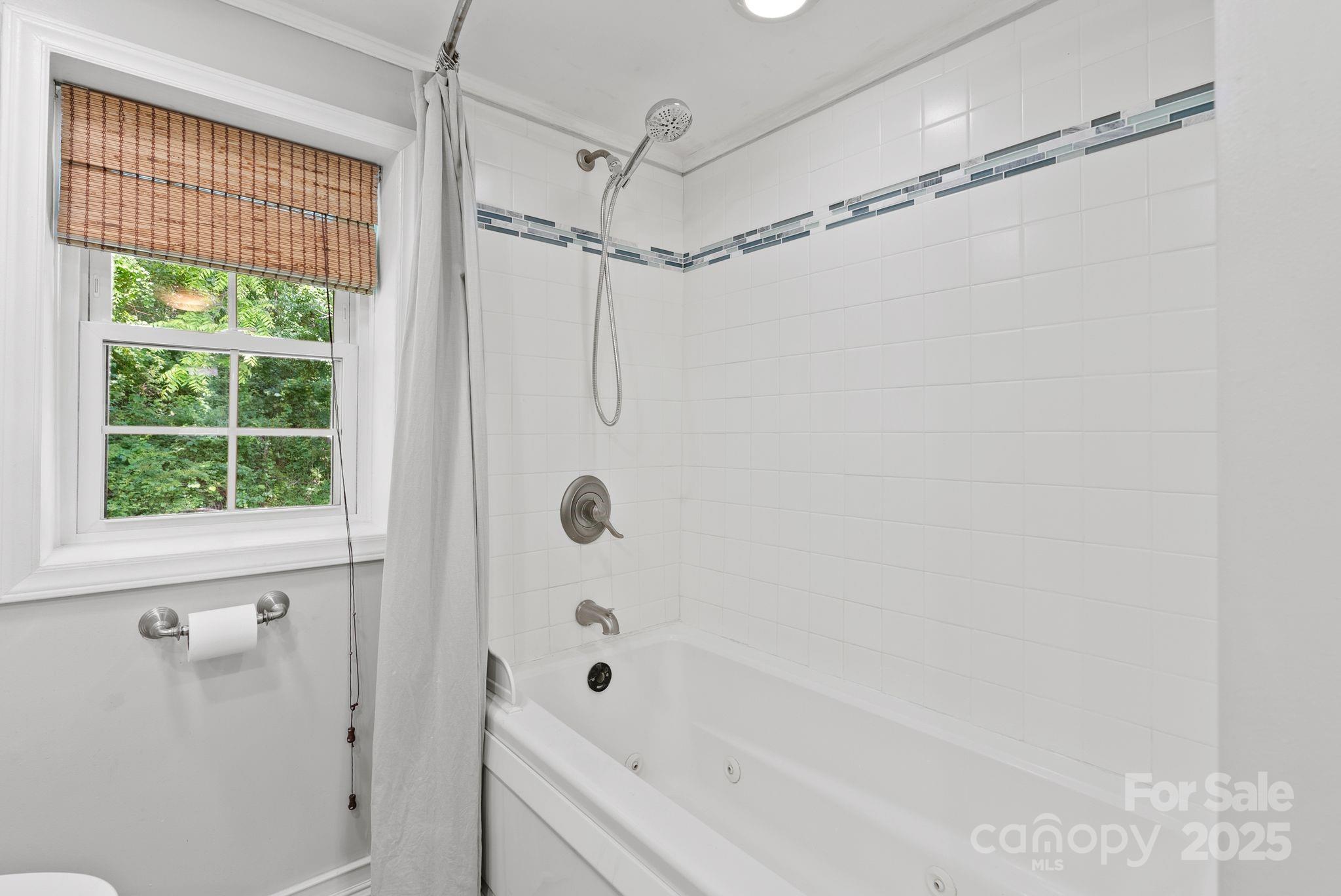 20 Pickens Lane Weaverville NC 28787