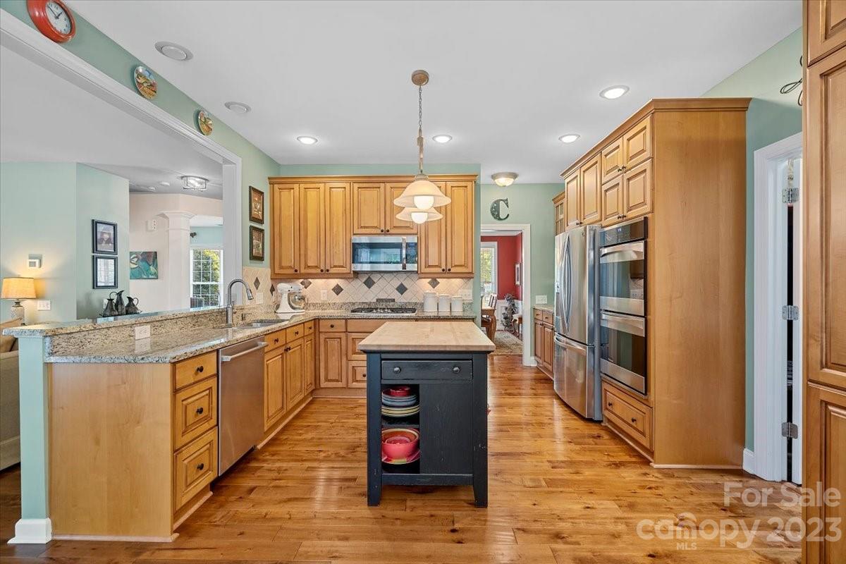 932 Timber Knoll Drive Matthews NC 28105