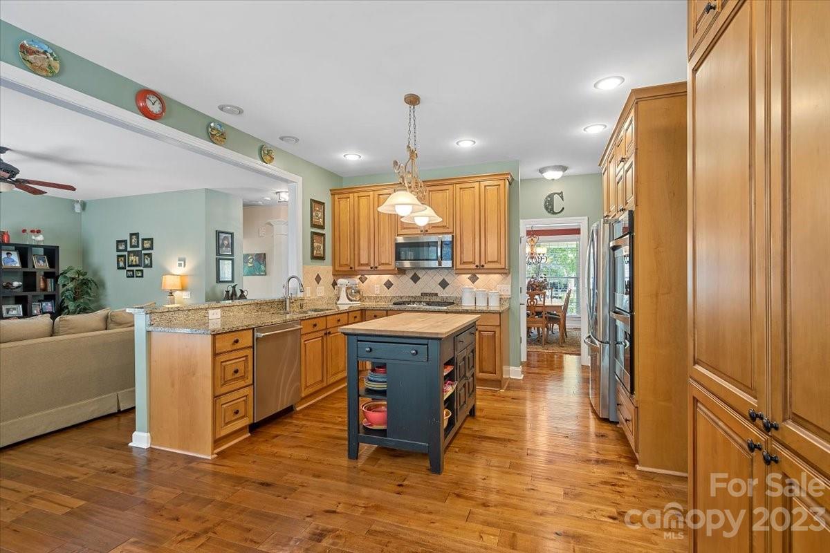 932 Timber Knoll Drive Matthews NC 28105