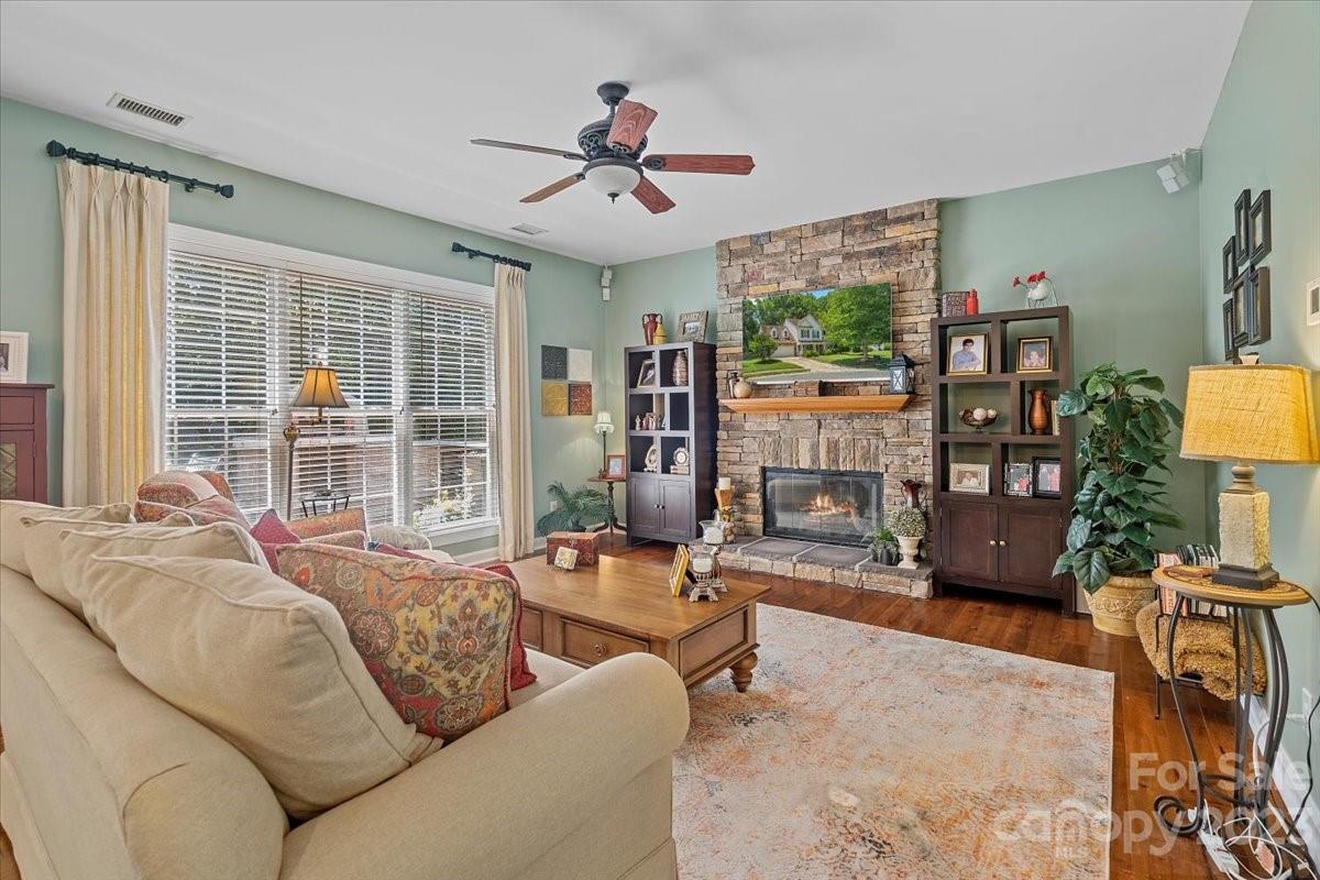 932 Timber Knoll Drive Matthews NC 28105