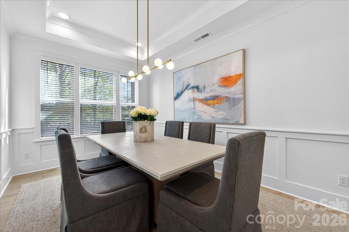 1607 Chippendale Road Charlotte NC 28205