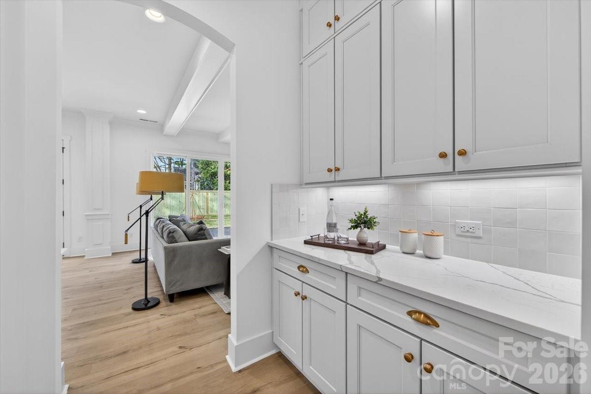 1607 Chippendale Road Charlotte NC 28205