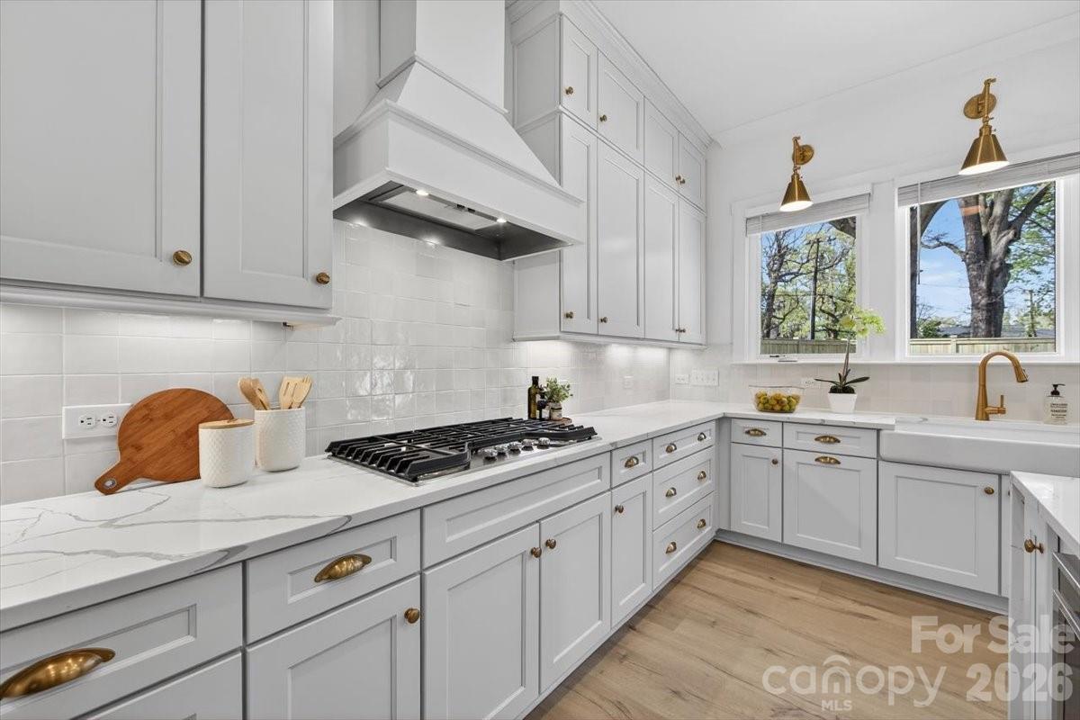 1607 Chippendale Road Charlotte NC 28205