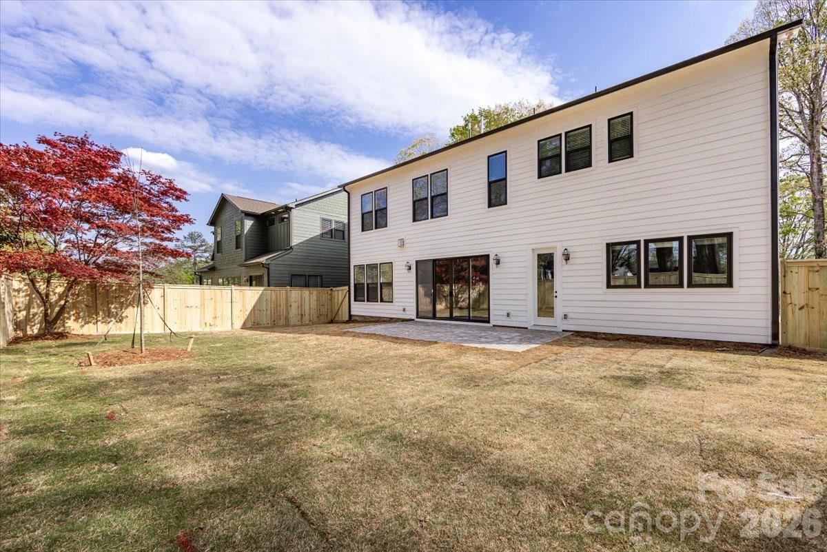 1607 Chippendale Road Charlotte NC 28205