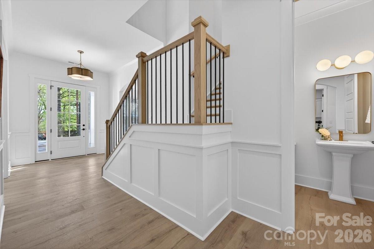 1607 Chippendale Road Charlotte NC 28205