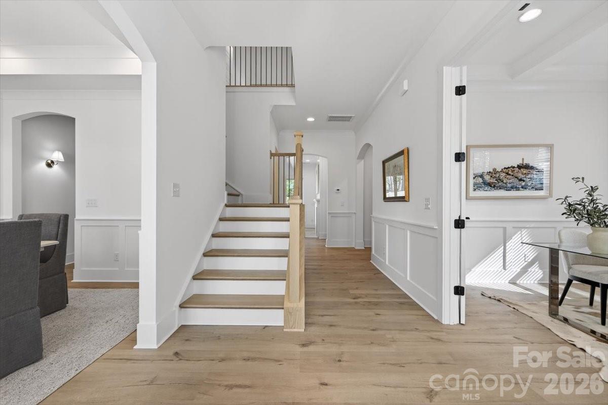 1607 Chippendale Road Charlotte NC 28205