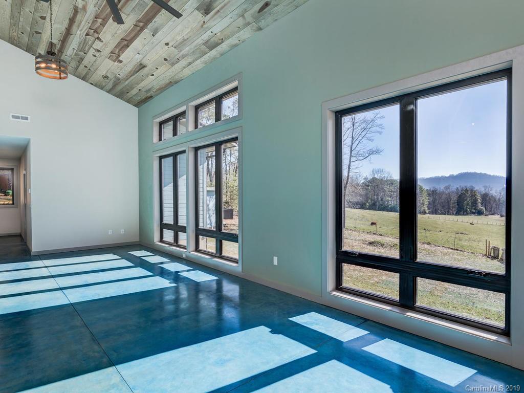 51 Kd Lane Arden NC 28704