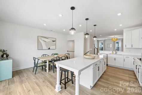 3024 Red Cardinal Lane Charlotte NC 28211