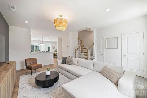 3024 Red Cardinal Lane Charlotte NC 28211