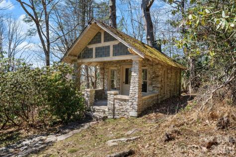 334 Chestnut Circle Blowing Rock NC 28605