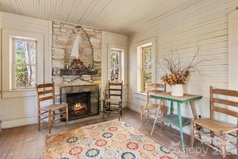 334 Chestnut Circle Blowing Rock NC 28605