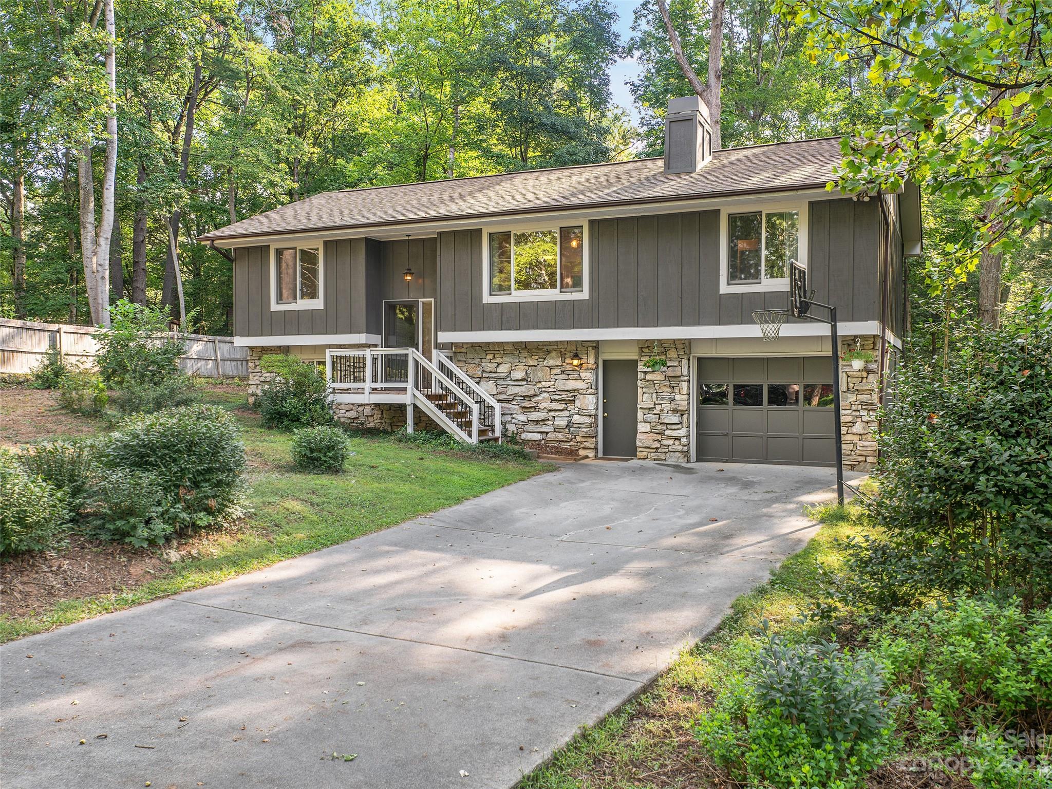 60 Wildwood Circle Fletcher NC 28732
