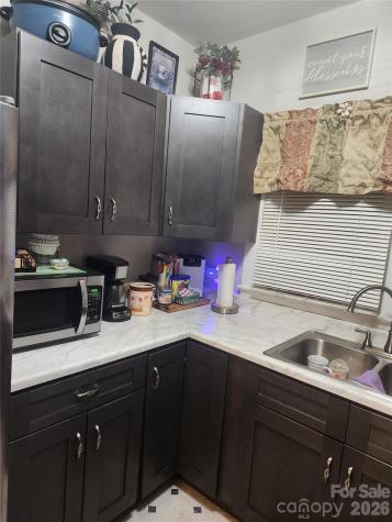 110 E Price Street Hendersonville NC 28739