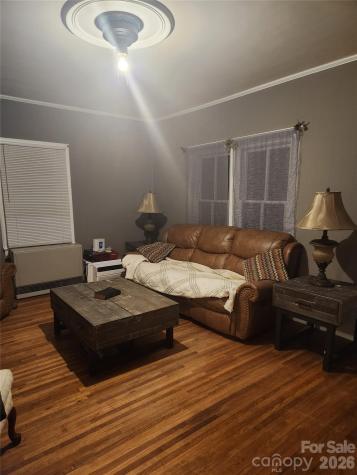 110 E Price Street Hendersonville NC 28739