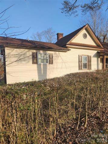 110 E Price Street Hendersonville NC 28739