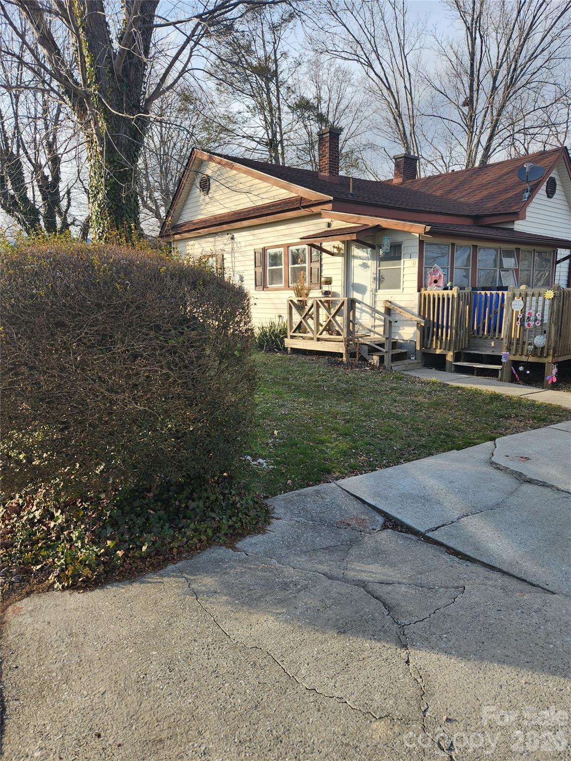 110 E Price Street Hendersonville NC 28739