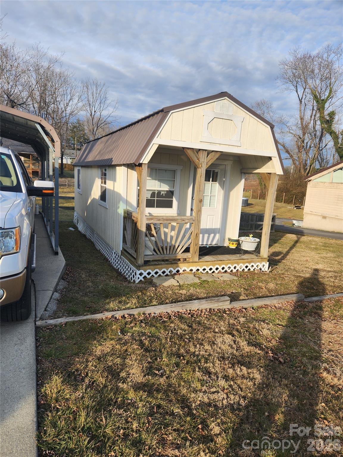 110 E Price Street Hendersonville NC 28739