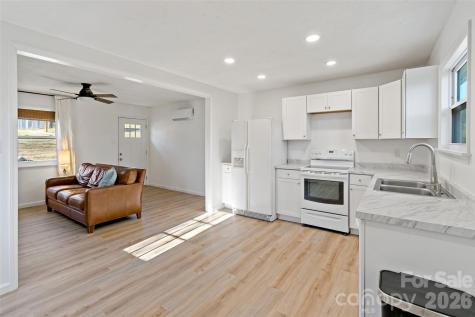 29 Alexander Street Black Mountain NC 28711