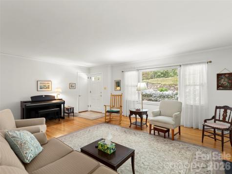 32 Westridge Drive Asheville NC 28803