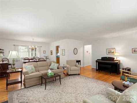 32 Westridge Drive Asheville NC 28803
