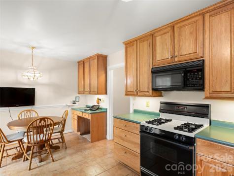32 Westridge Drive Asheville NC 28803