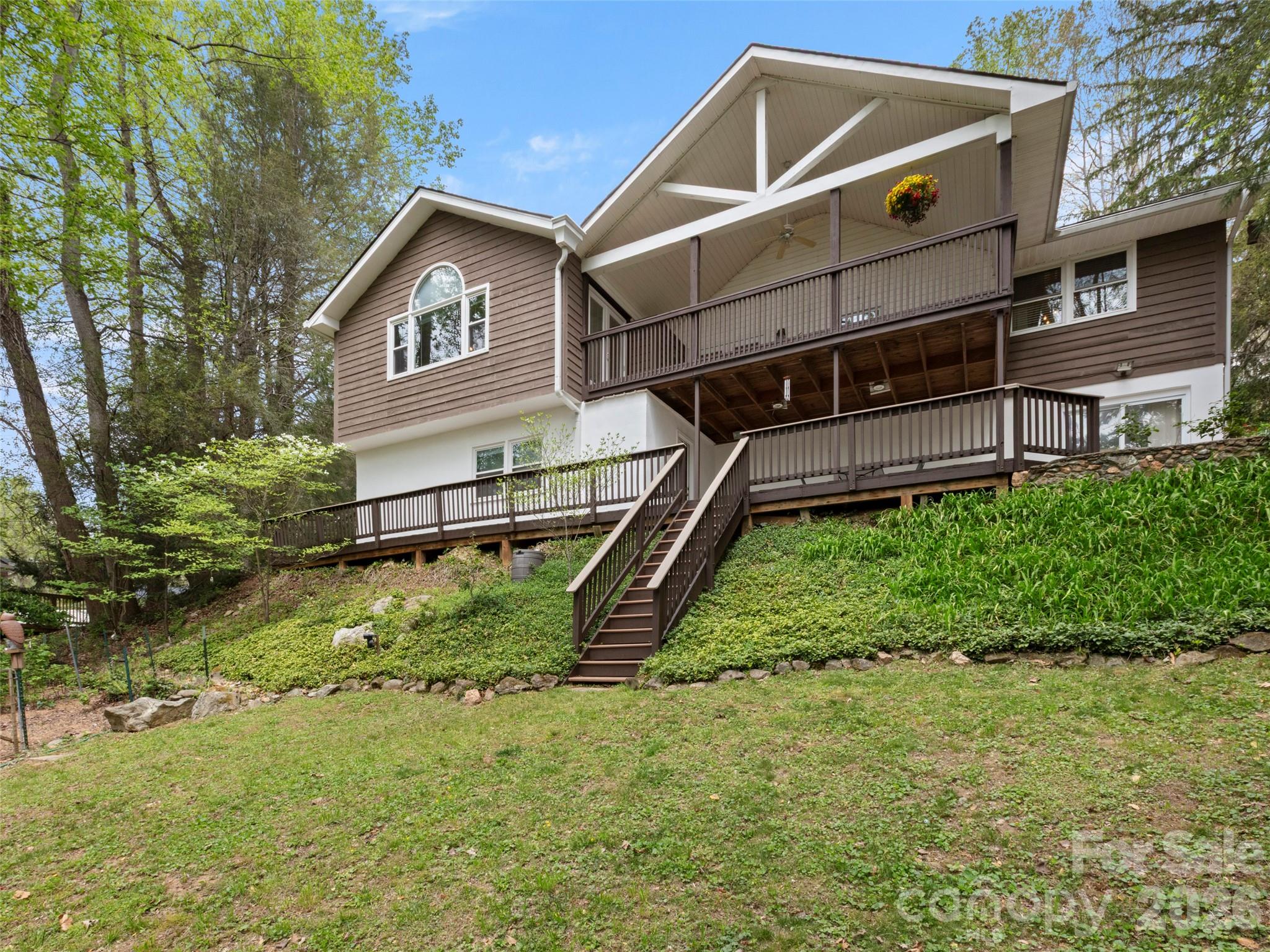 32 Westridge Drive Asheville NC 28803