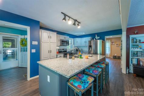 62 Old Piney Mountain Road Old Fort NC 28762