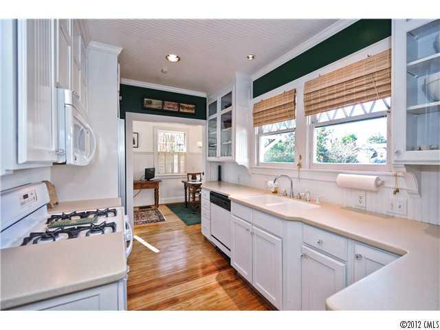2018 Dartmouth Place Charlotte NC 28207