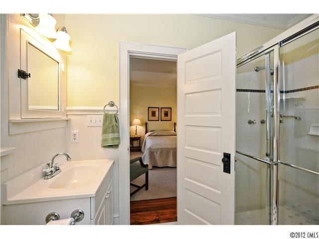 2018 Dartmouth Place Charlotte NC 28207
