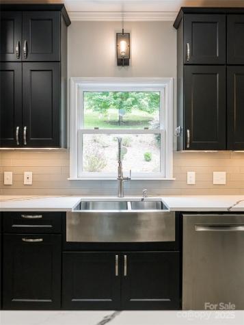 91 Carter Cove Road Asheville NC 28804