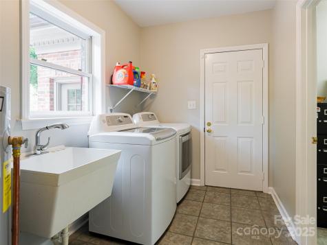 91 Carter Cove Road Asheville NC 28804