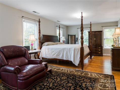 91 Carter Cove Road Asheville NC 28804