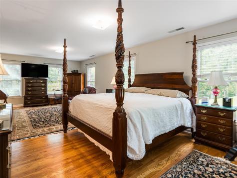 91 Carter Cove Road Asheville NC 28804