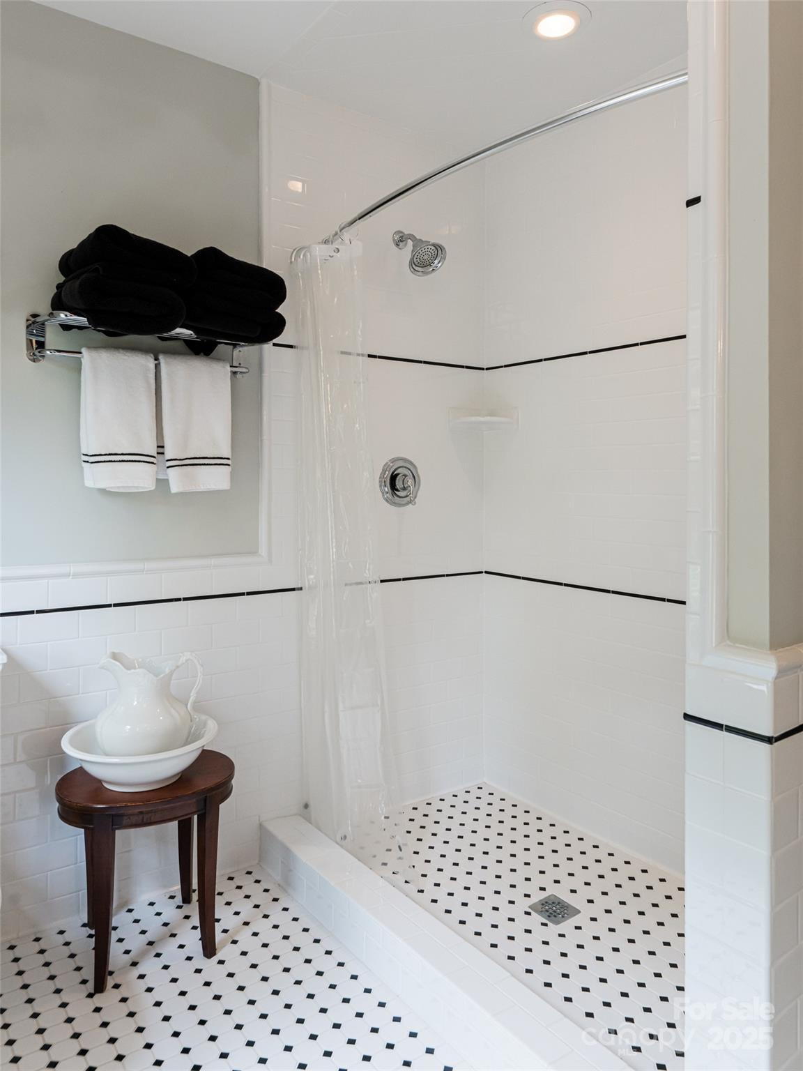 91 Carter Cove Road Asheville NC 28804