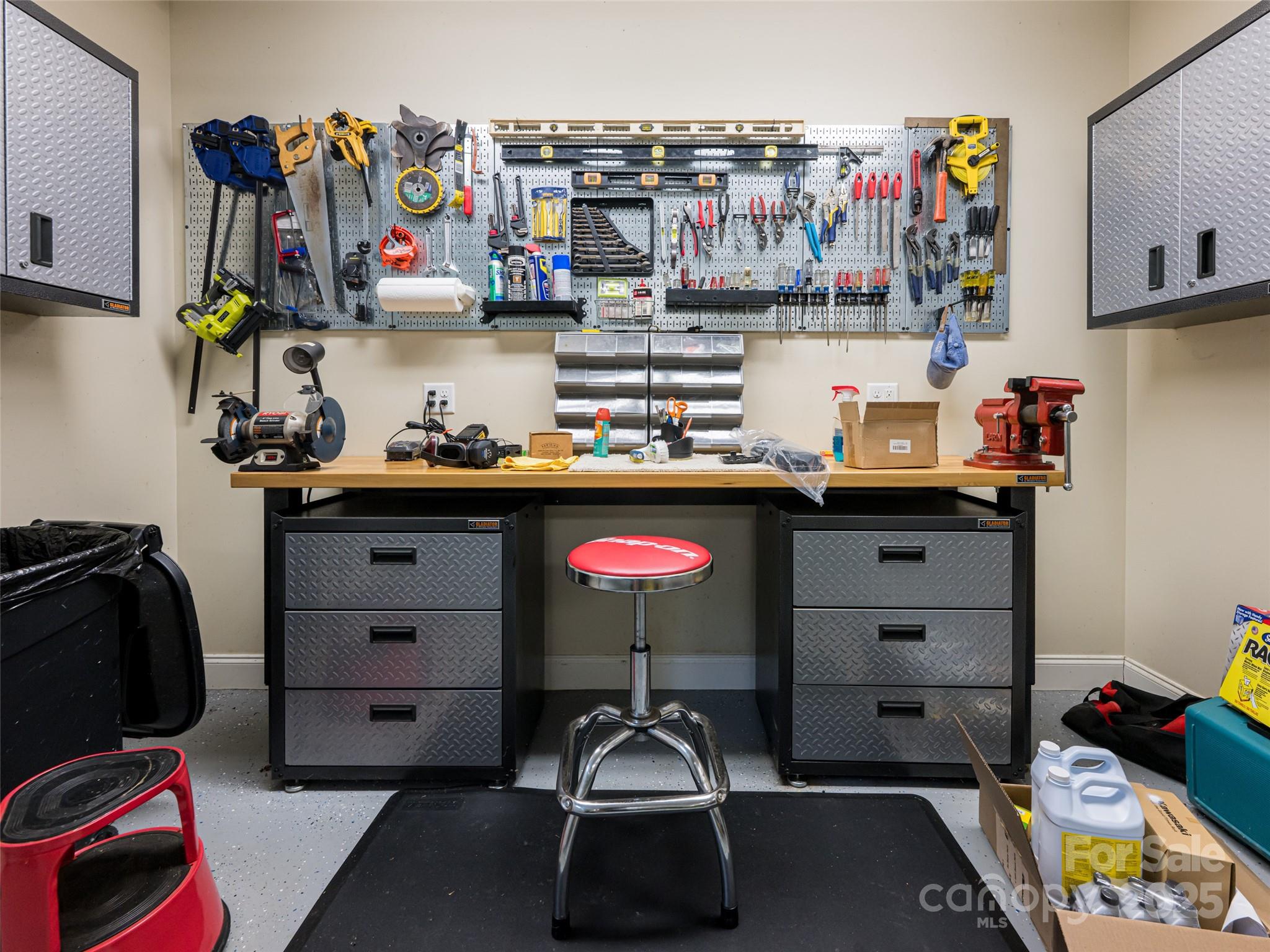 91 Carter Cove Road Asheville NC 28804