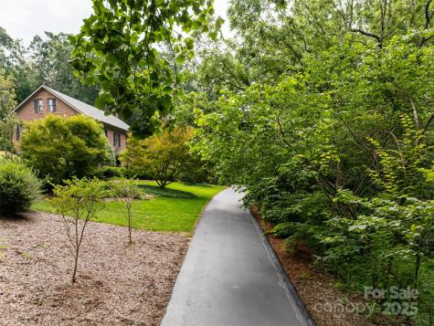 91 Carter Cove Road Asheville NC 28804