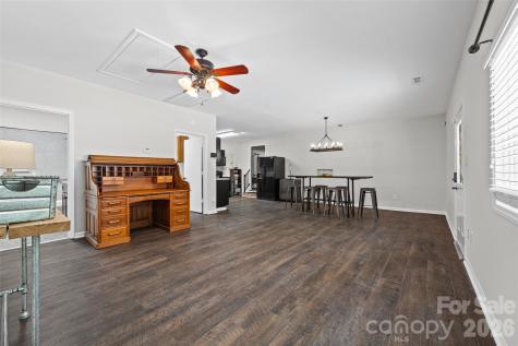 16105 Langston Drive Charlotte NC 28278