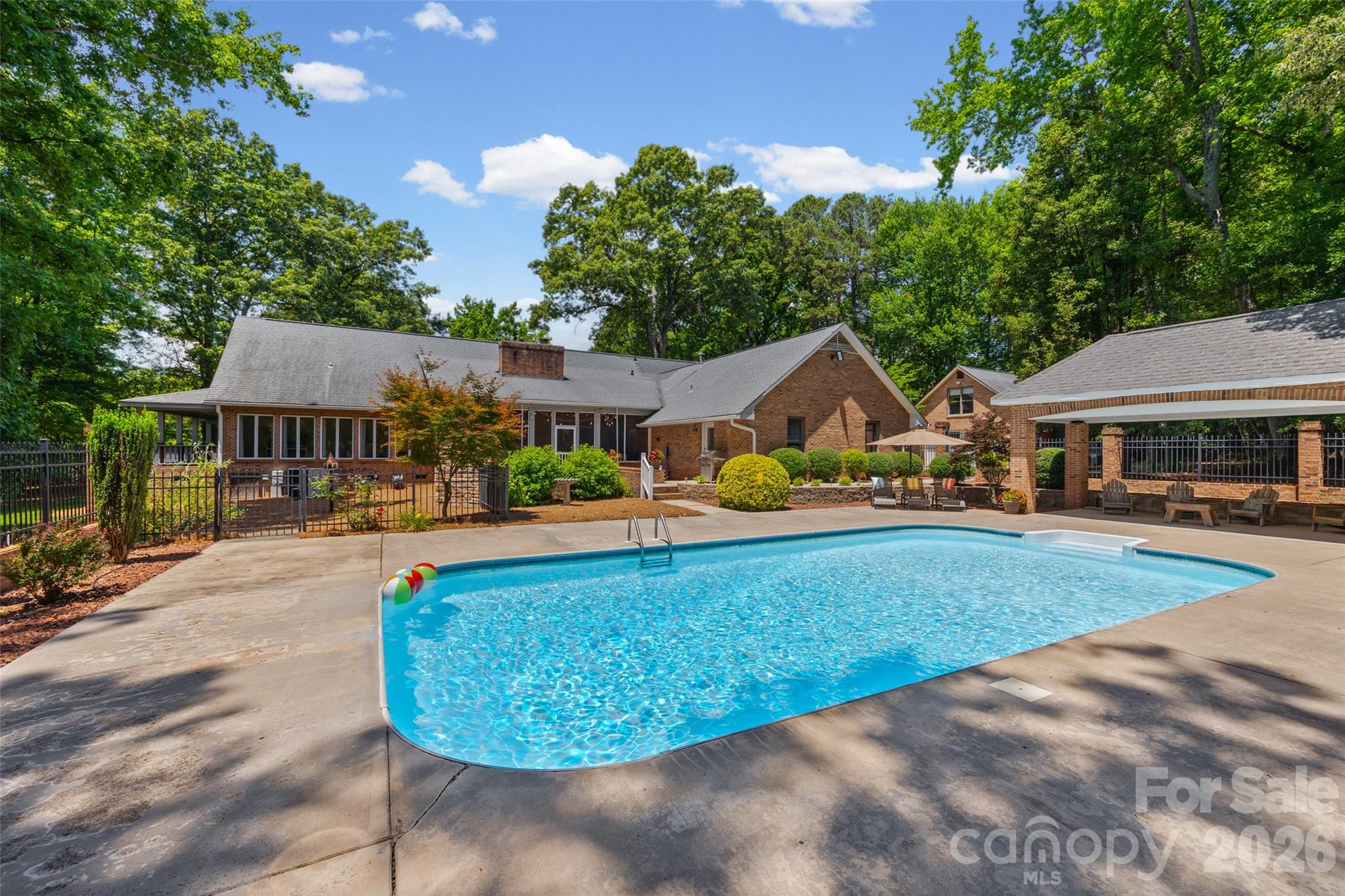 16105 Langston Drive Charlotte NC 28278