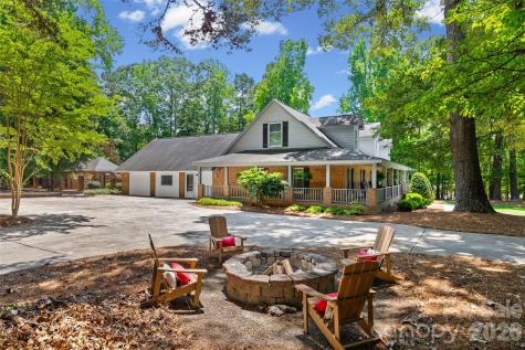 16105 Langston Drive Charlotte NC 28278