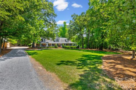 16105 Langston Drive Charlotte NC 28278
