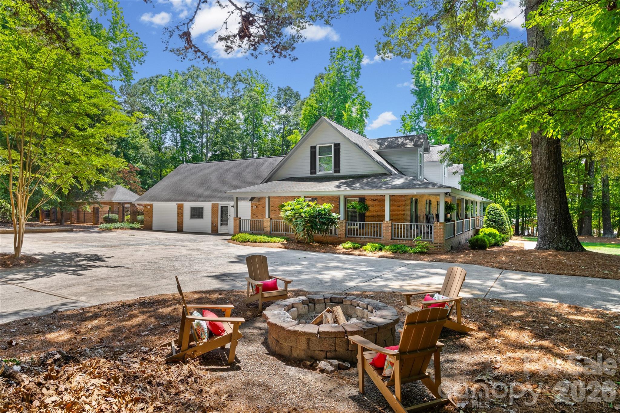 16105 Langston Drive Charlotte NC 28278