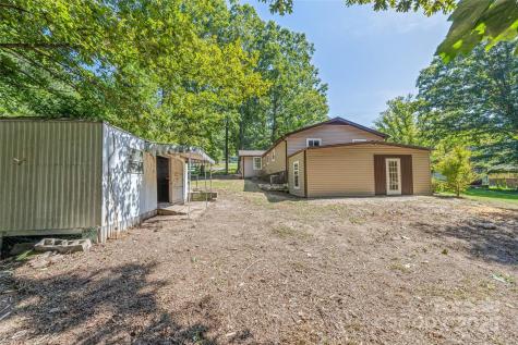 425 Lyndhurst Drive Hendersonville NC 28791
