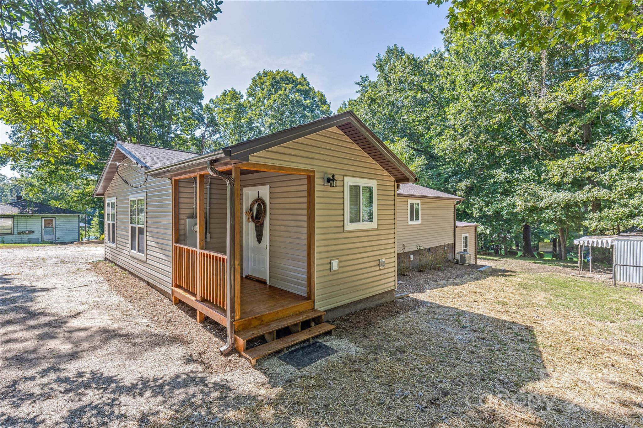 425 Lyndhurst Drive Hendersonville NC 28791