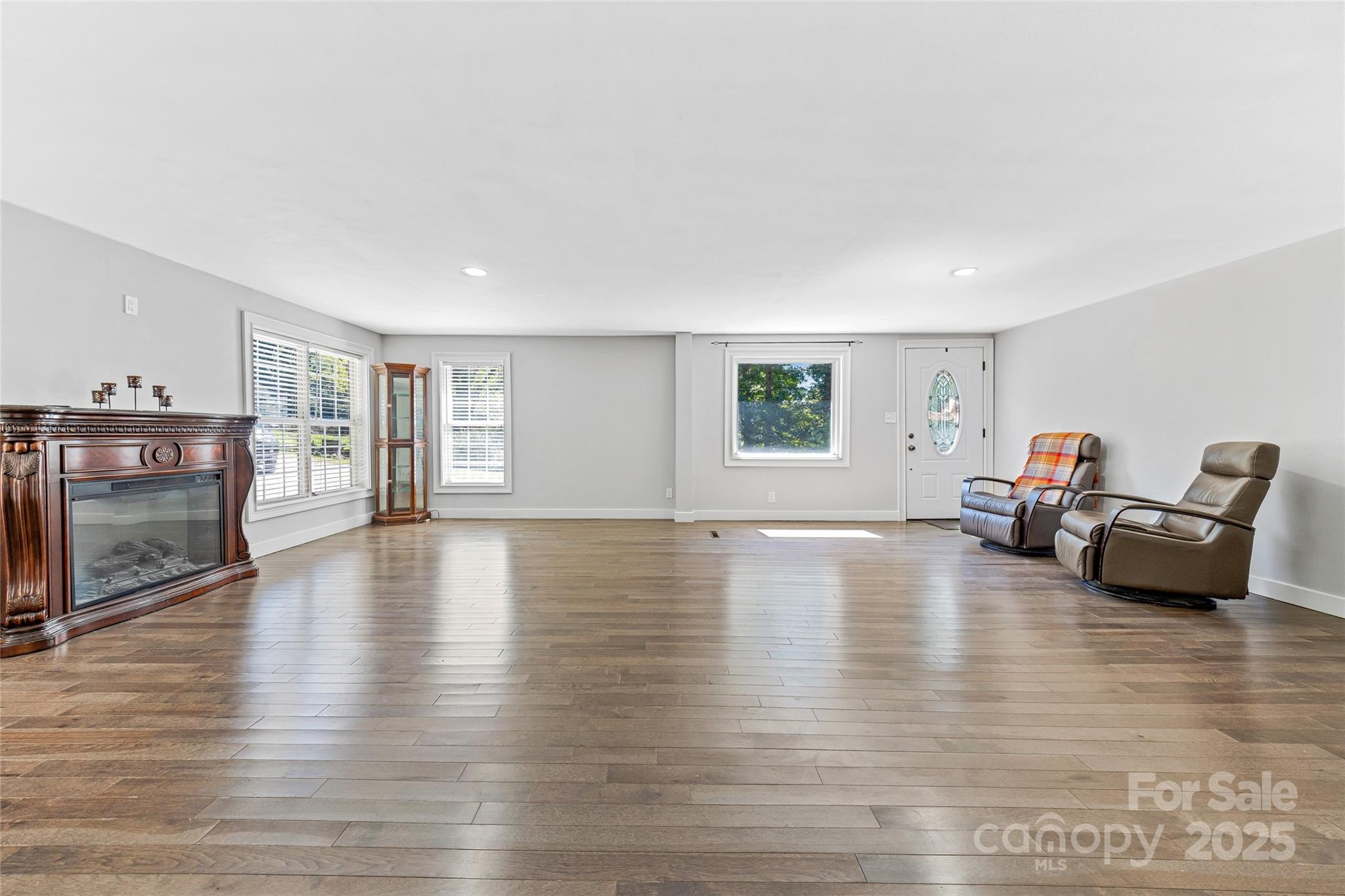425 Lyndhurst Drive Hendersonville NC 28791