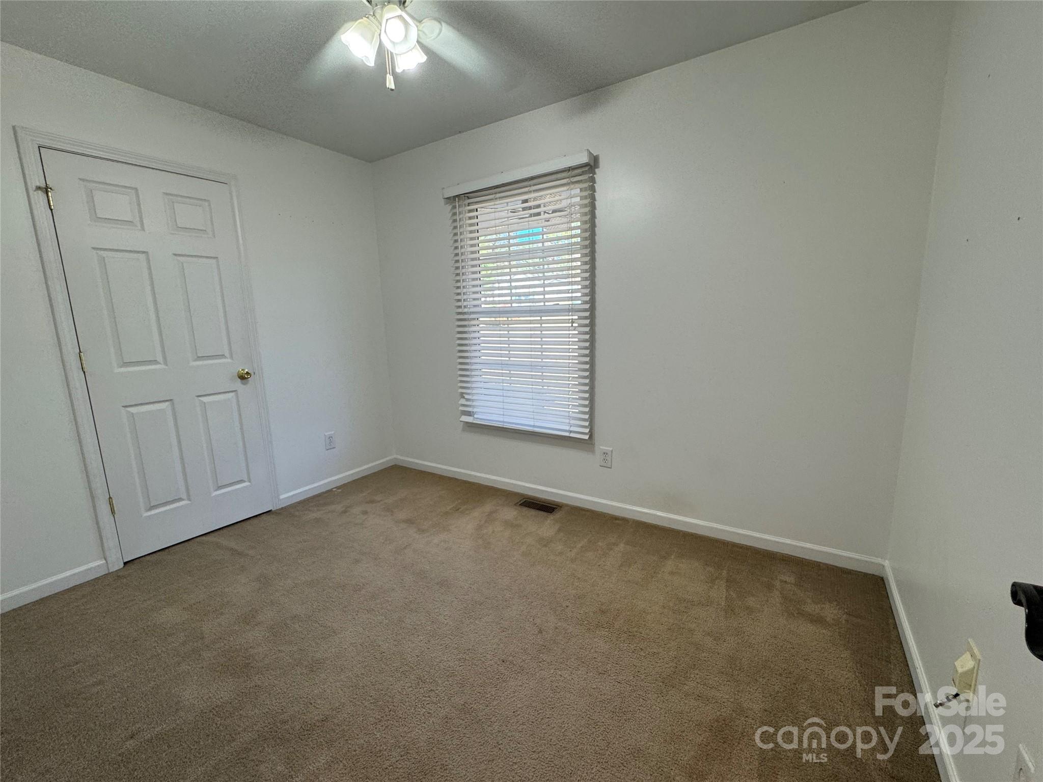 314 E Louisiana Avenue Bessemer City NC 28016