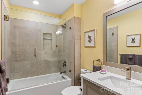 1072 Corsica Lane Saluda NC 28773