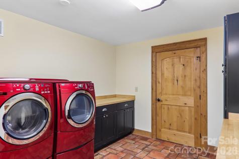 1072 Corsica Lane Saluda NC 28773